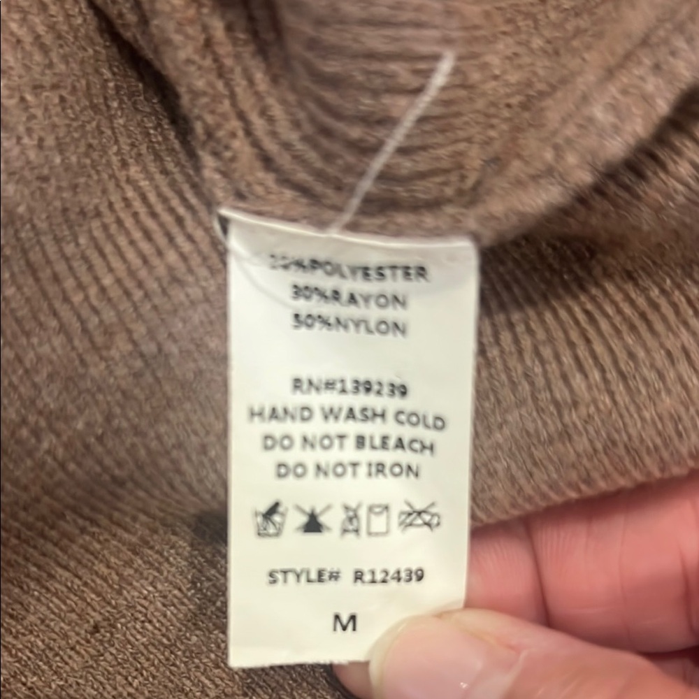 DO+BE Women's Brown Sweater - Picture 6 of 6